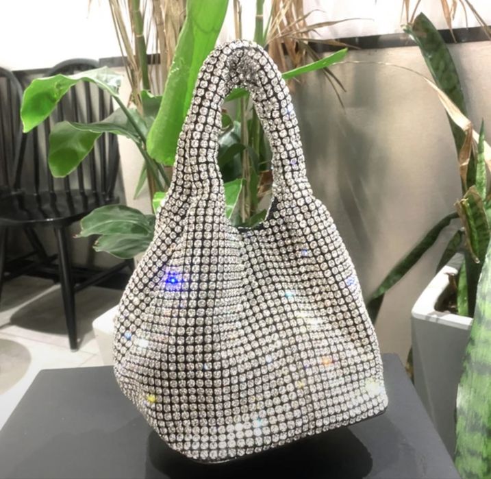 Сумочка со стразами