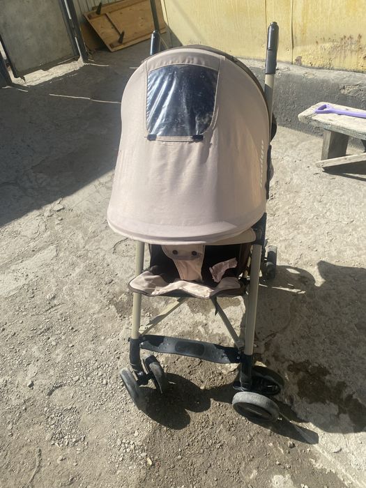 Срочно продам детскую коляску