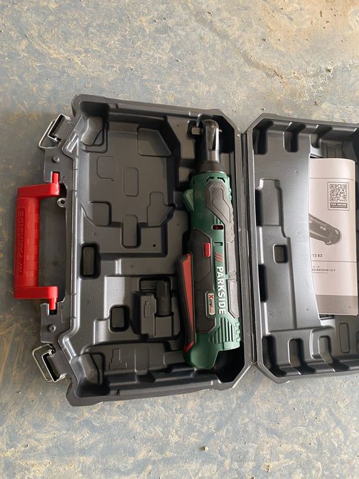 акумулаторна тресчотка Parkside PAR 12 B2