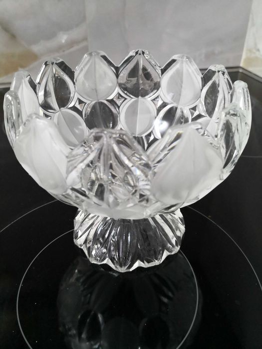 Качествен колекционерски кристал