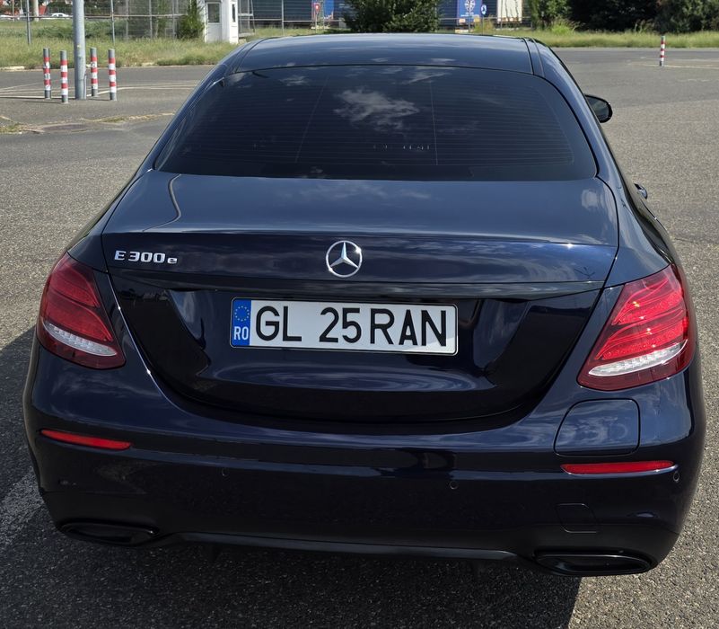 Mercedes Benz E300e