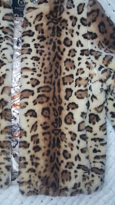 Продам шикарную леопардовую шубу