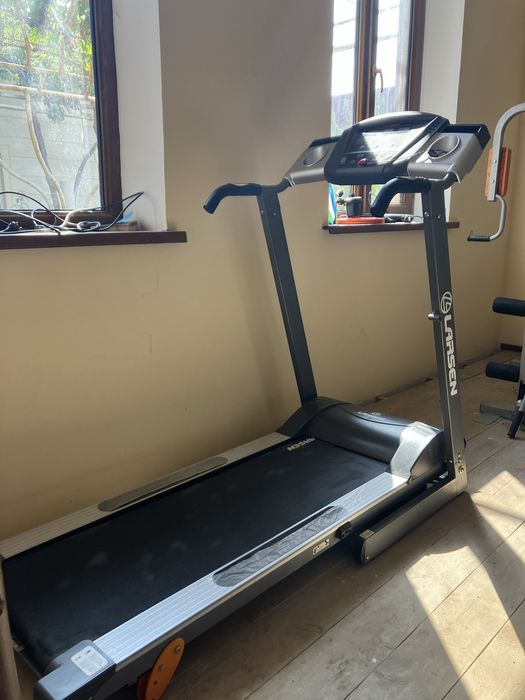 Продается беговая дорожка