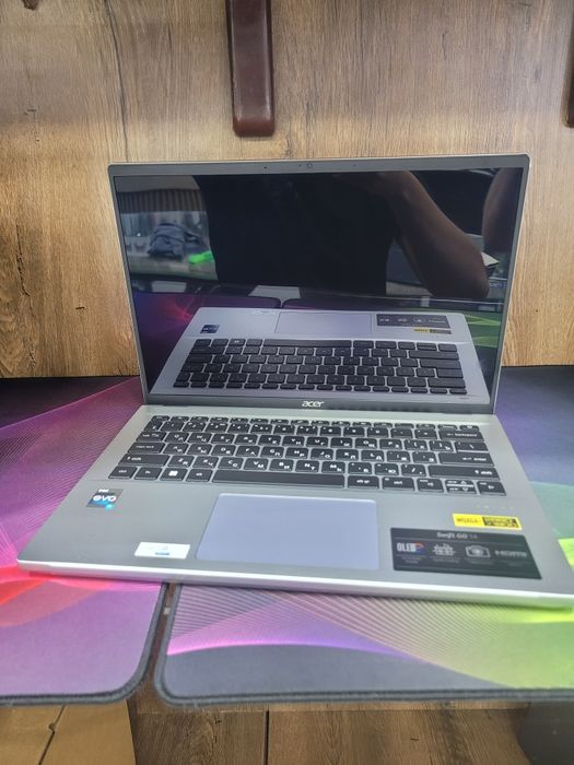 Acer SWIFT Go 2.8K OLED Intel Core i7-13700H