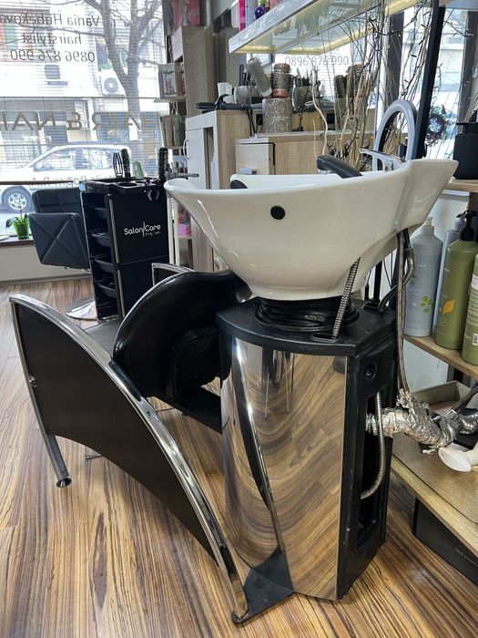 Фризьорска измивна колона