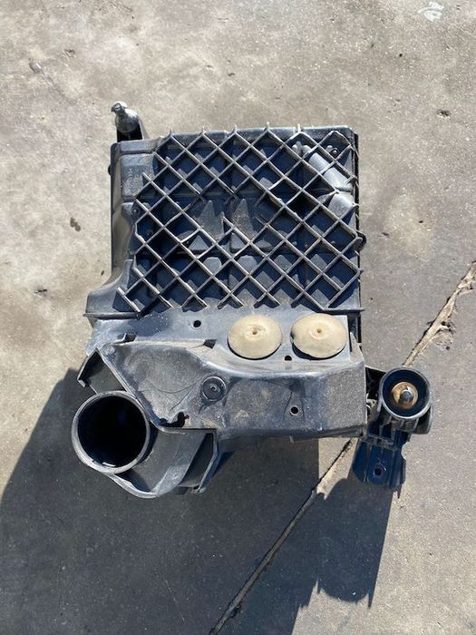 Carcasa filtru de aer Volvo S60 V60 V60CC S90 V90 XC60 XC90 2016+ 31474862