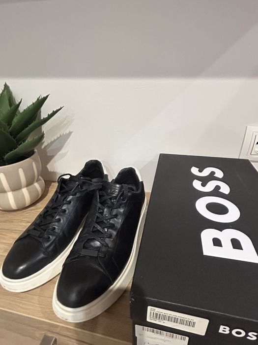 Мъжки кожени сникърси Boss!