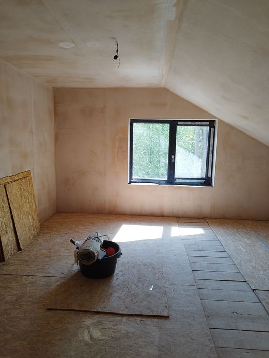 Se vinde casa la rosu