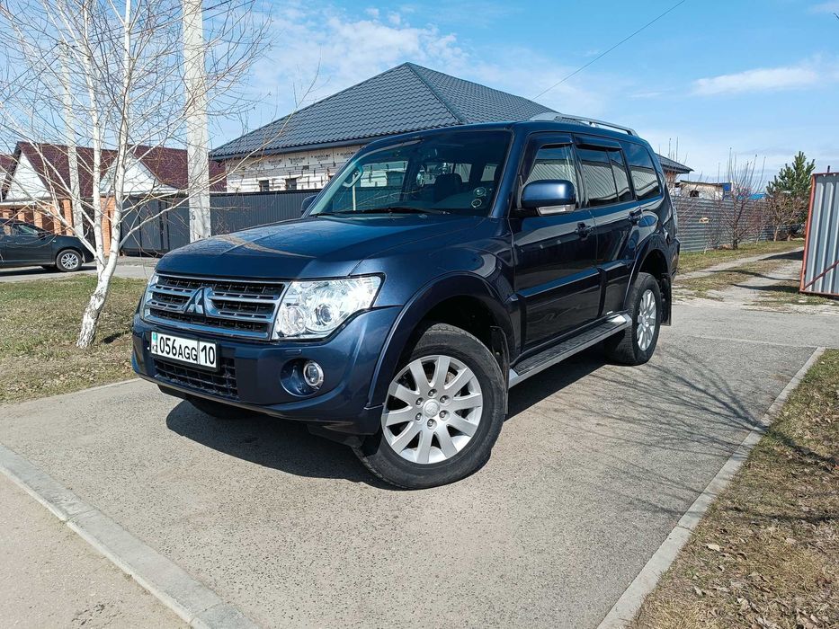 Продам Mitsubishi Pajero 4