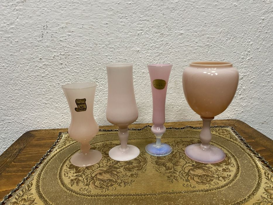 Италиански чаши на опалин