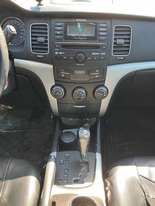 SSANGYONG Korando 2011 — imagine 4