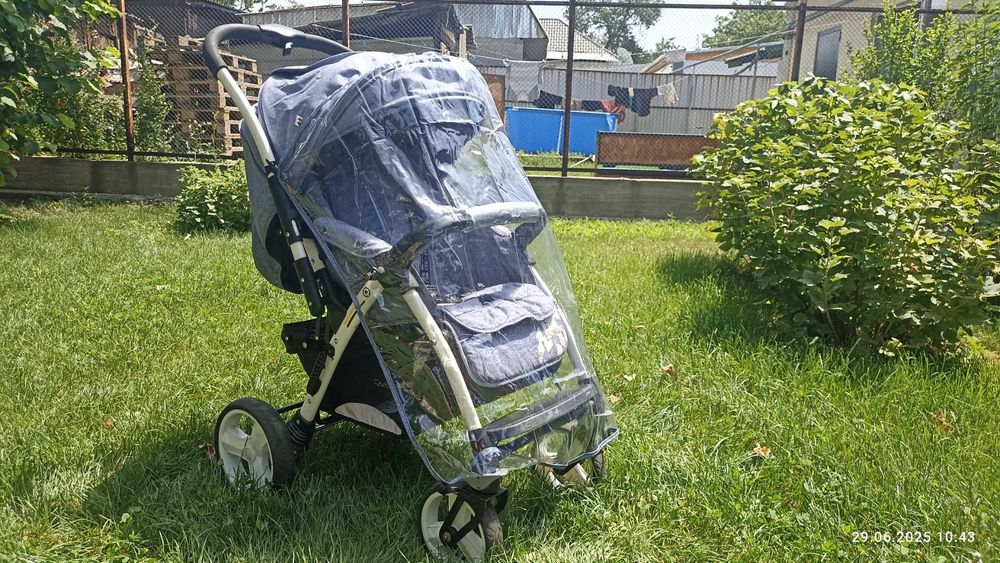 Коляска Adamex quatro monza