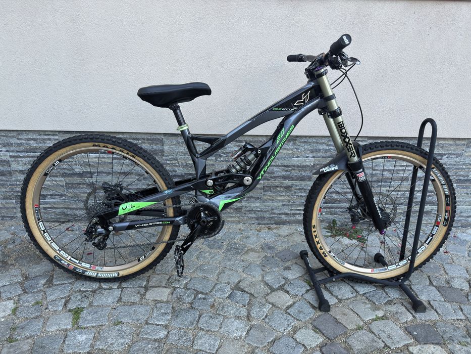 Планински велосипед YT Industries Tues DH 26/40cm