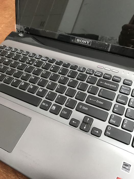 Laptop Sony Vaio Ca Nou Mac Apple Lenovo HP iMac iphone Samsung Huawei