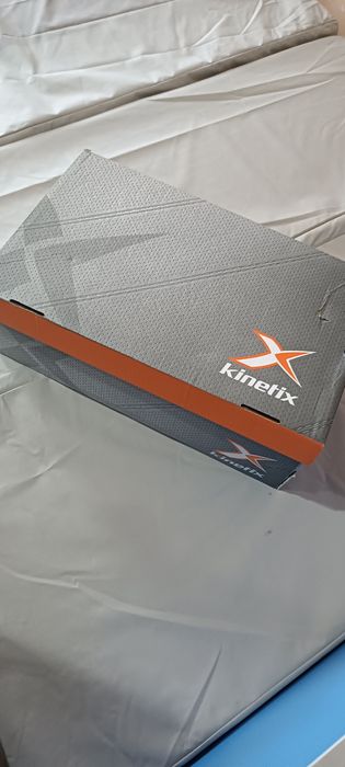 Кросовки новые 44 размер