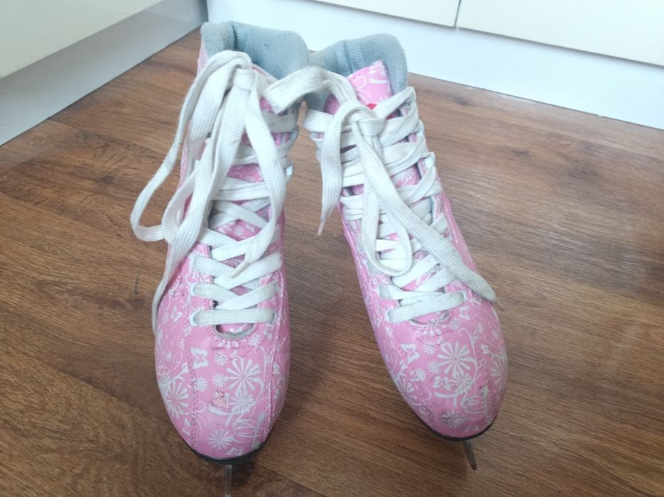 Продам коньки 36 размер