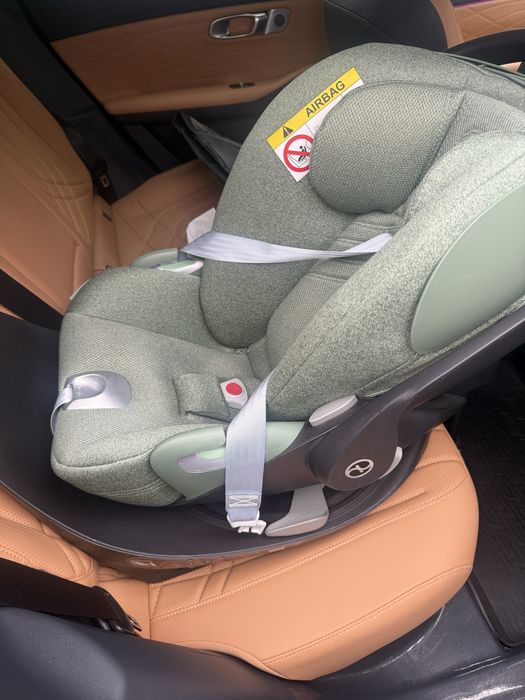 Продам автокресло Cybex cloud