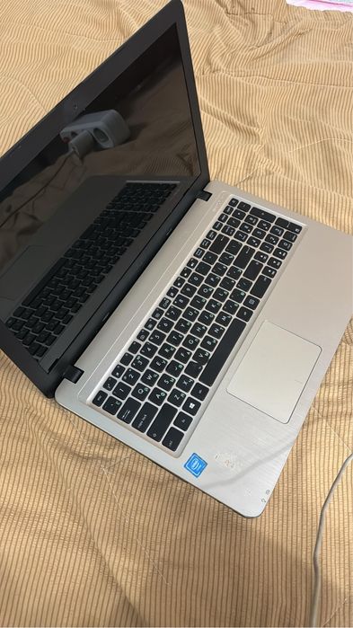 Ноутбук Asus 2016 года