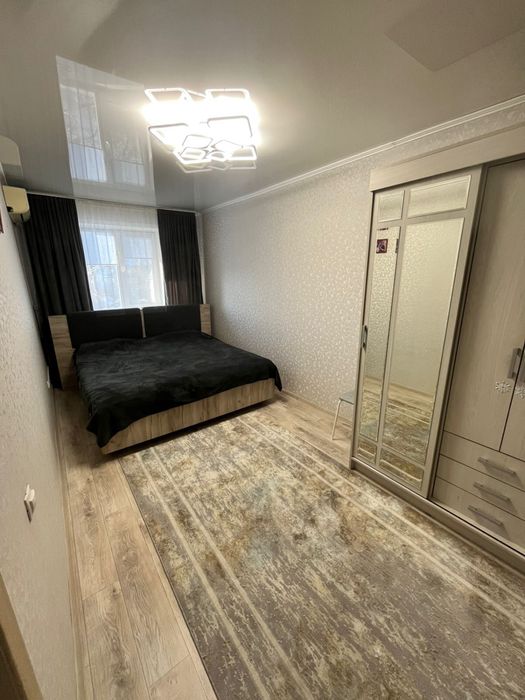 Трехкомнатная улучшенная с ремонтом