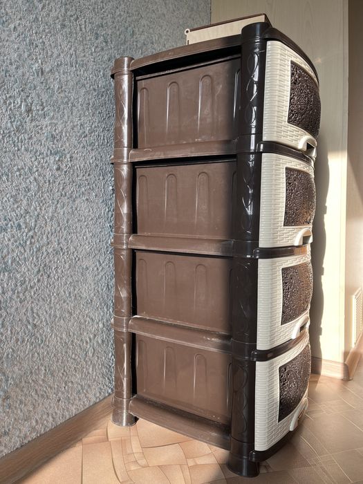 Пластиковый комод