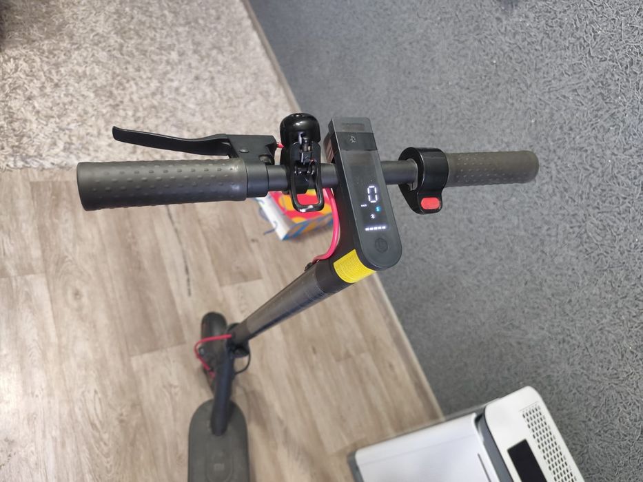 Продам самокат xiaomi pr0 20