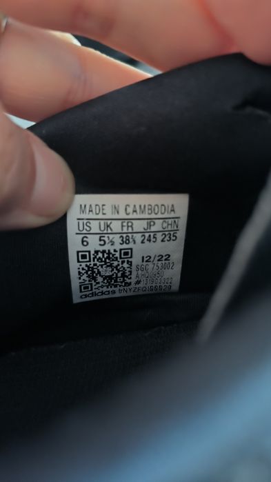 Бутонки Adidas 38,5