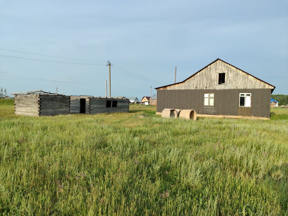Продам дом недостроенный в с.Бесколь