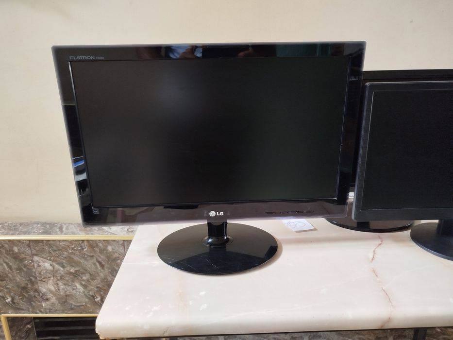 Продаются мониторы 19 дюймов в отличном состоянии LG, Samsung, AOC,