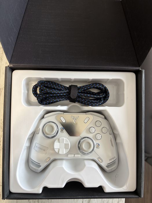 FlyDigi Apex 5 controller