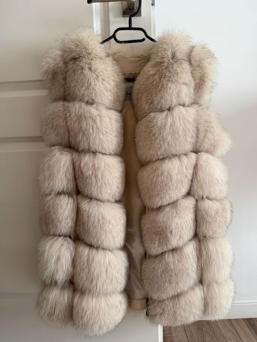 Vestă din blană de vulpe