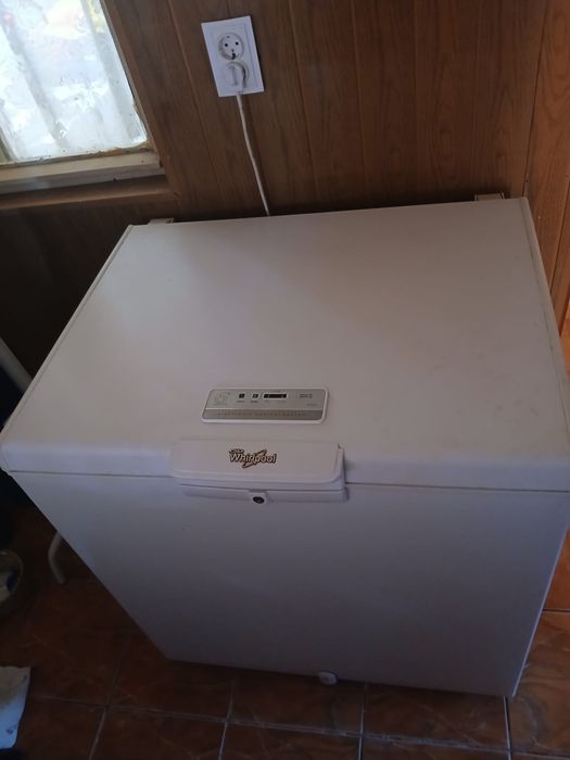 Congelator ladă Whirlpool, stare foarte bună, funcționează perfect