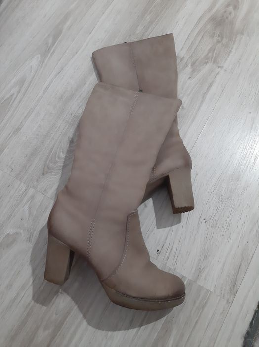 Продам натуральные сапоги