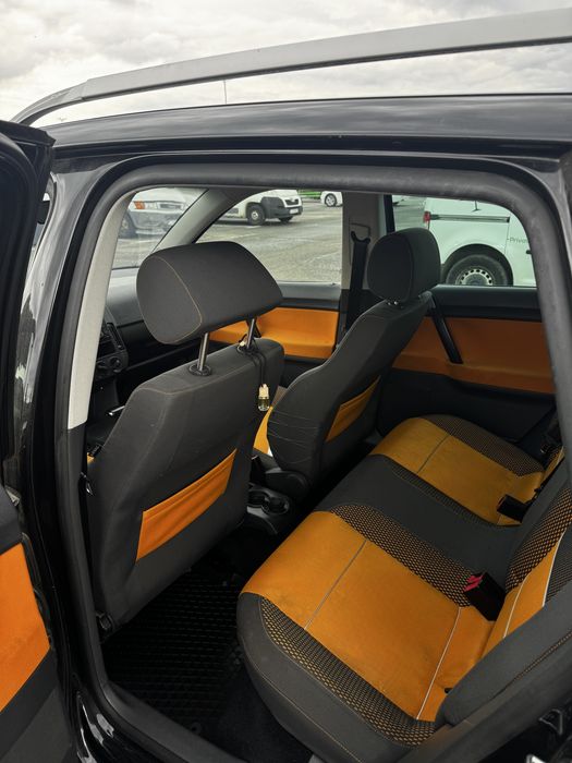 Volkswagen Cross Polo 1.4 Benzină Automat
