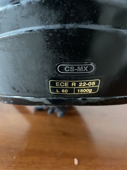 Продам мотошлем