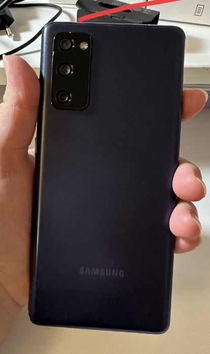 Samsung S20FE оригиналь 2 симка 128 гб