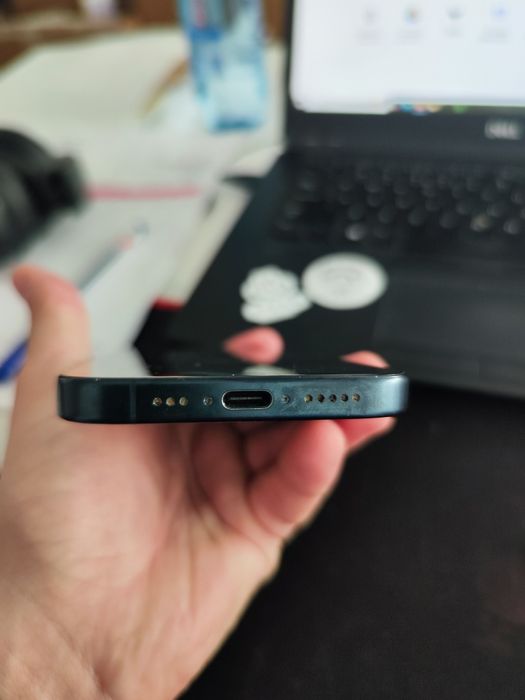 iPhone 15 pro 256 GB