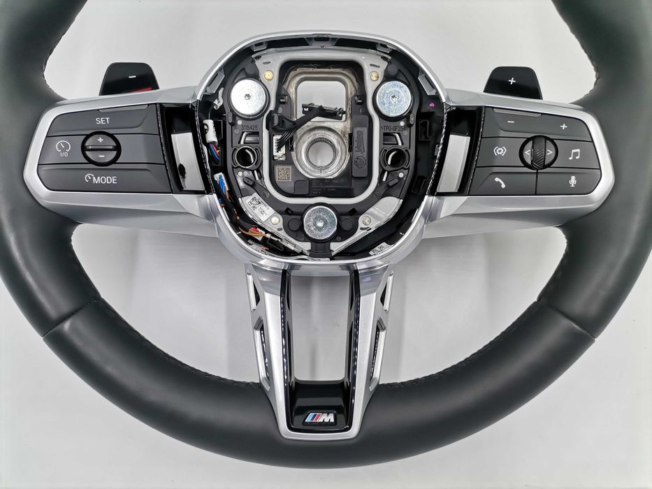 M Sport Черен Кожен Спортен Волан BMW 2 U06 X1 U11 - Отличен