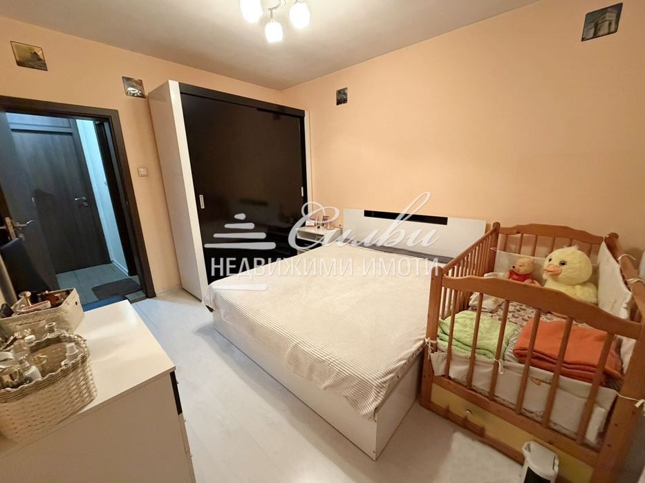 Четиристаен апартамент - кв. Болницата!