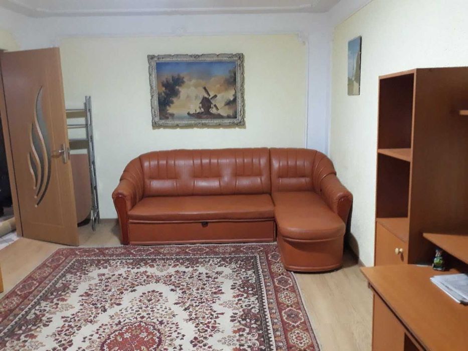 Închiriez apartament două camere