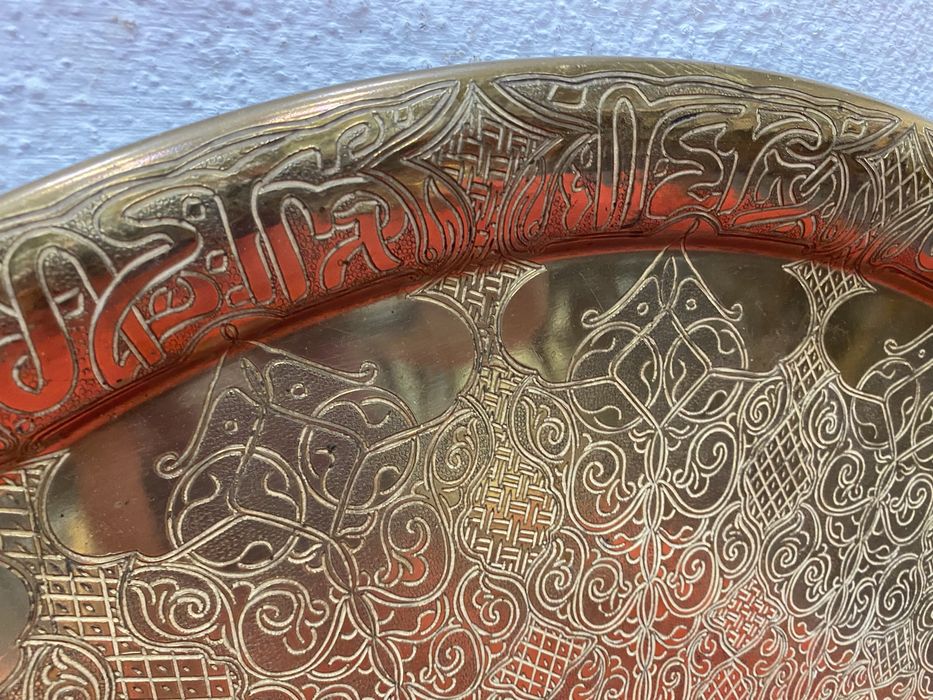 Голямо пано за стена от месинг гравирано ръчно