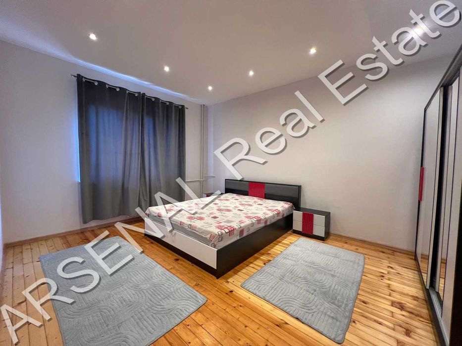 Двустаен апартамент под наем, Център