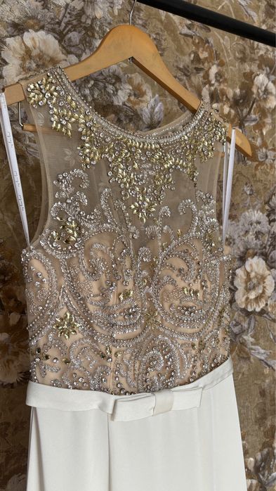 Платье вечернее