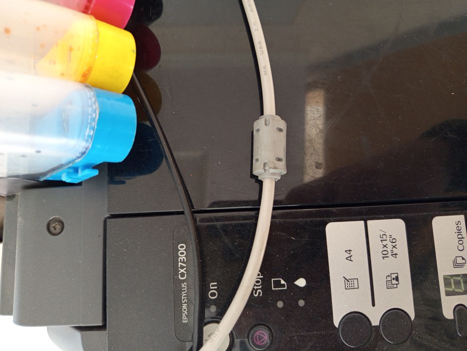 Epson rangli printer sotiladi