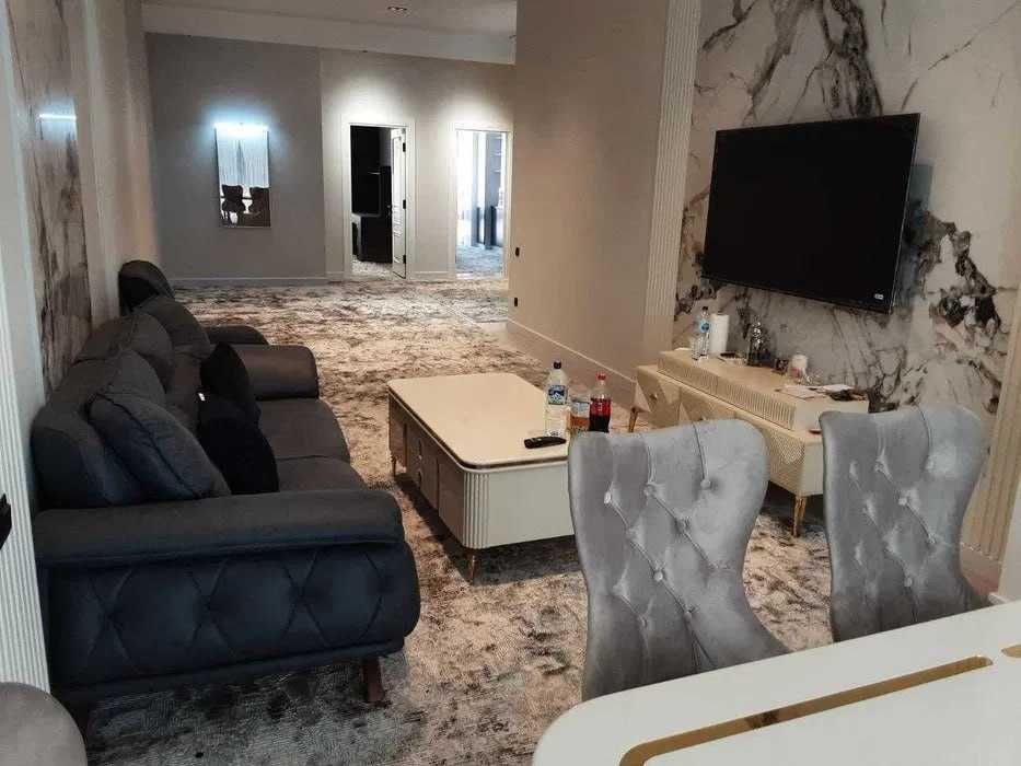 Сдается шикарная 3 комнатная квартира на Юнусабаде