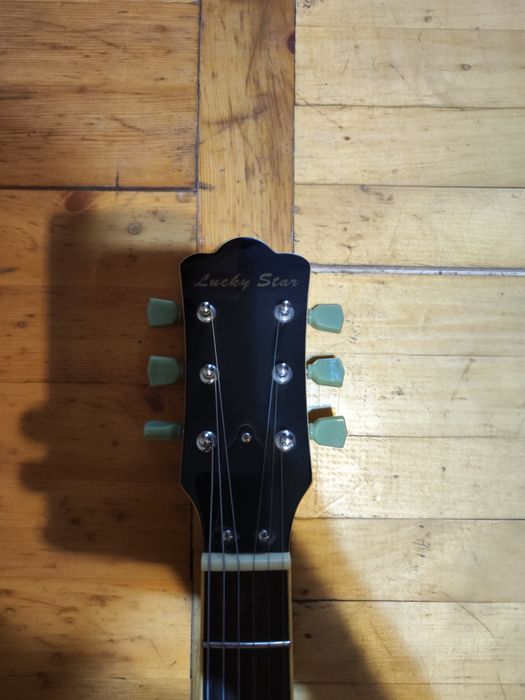 Гитара Lucky star