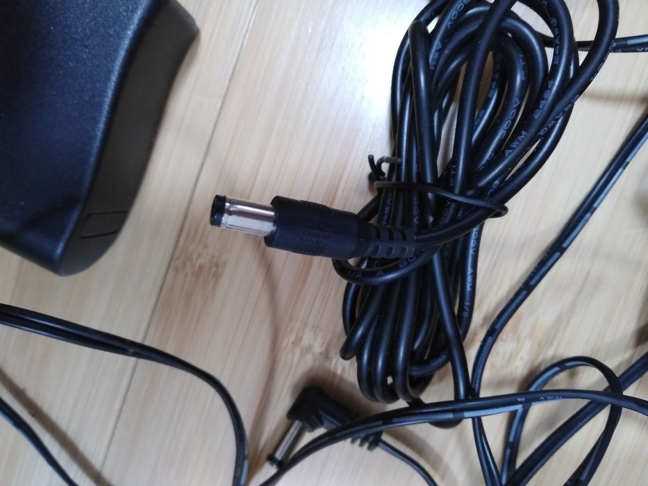 Продам зарядки на телефон