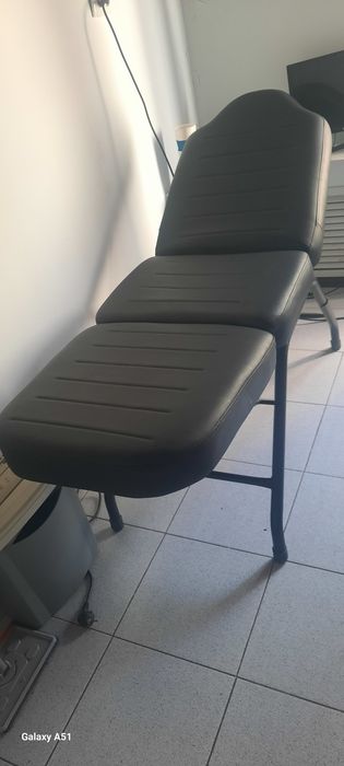 Продам кушетку .