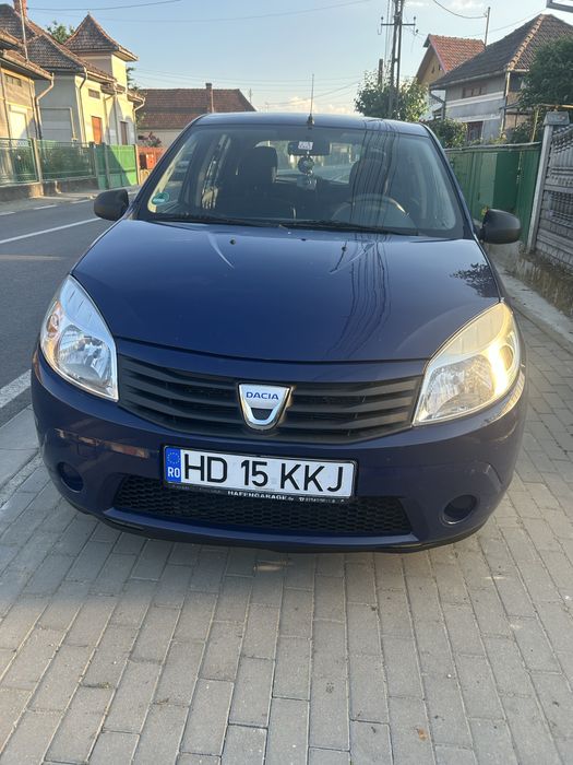 Vând Dacia Sandero 1.2 16V – Perfectă de Oraș și Drum Lung