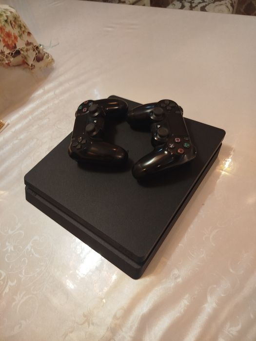Playstation 4 slim 1 тб