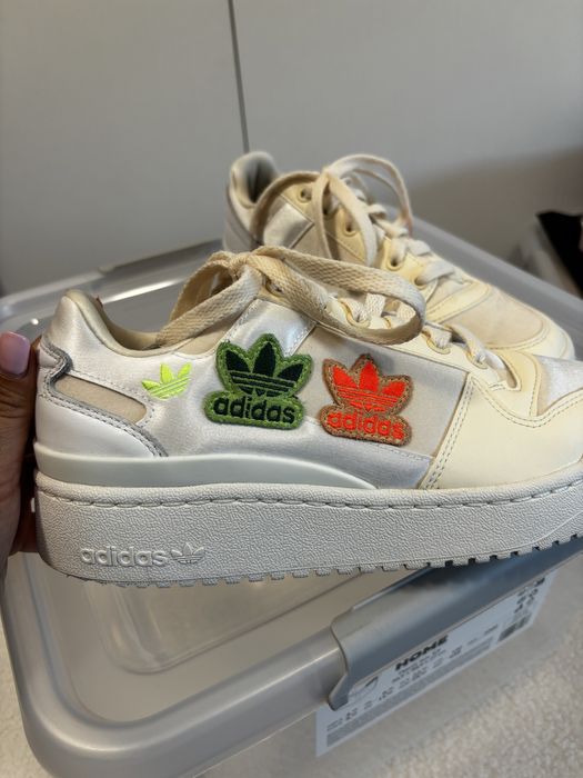 Adidas спортни